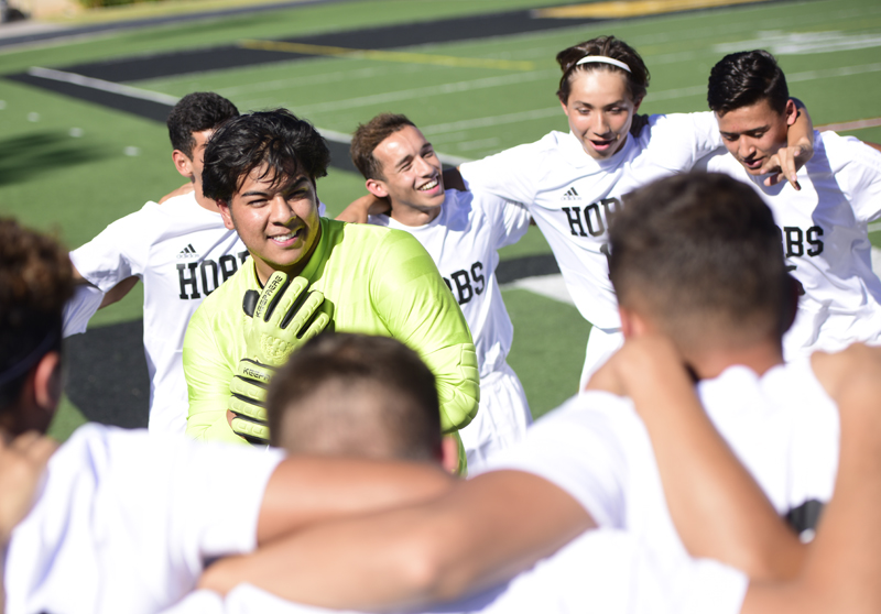 team huddle before game