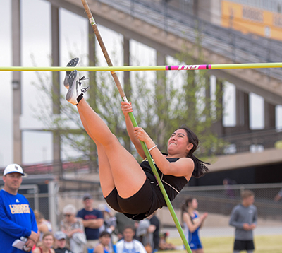 girl pole vaulting