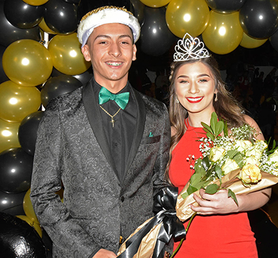 girl and boy in crowns