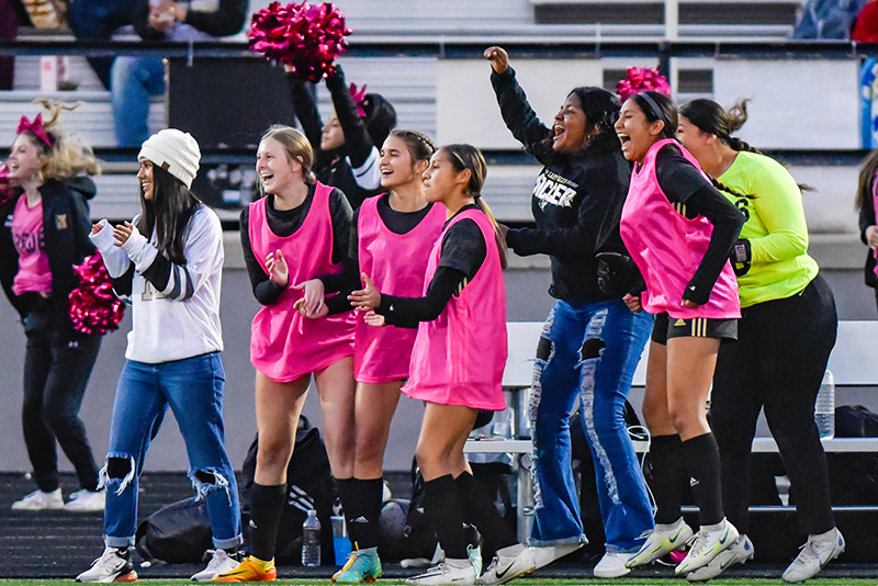 lady eagles vs carlsbad