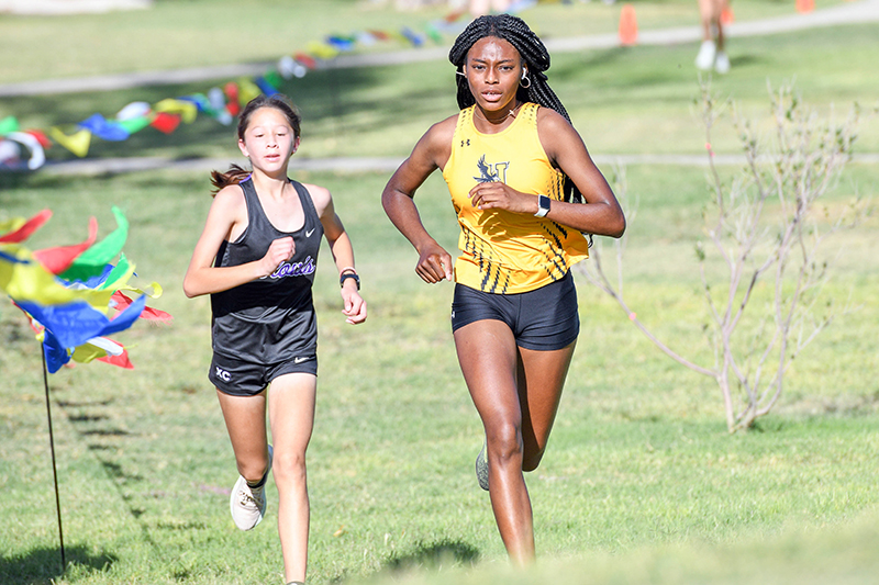 two runners in race