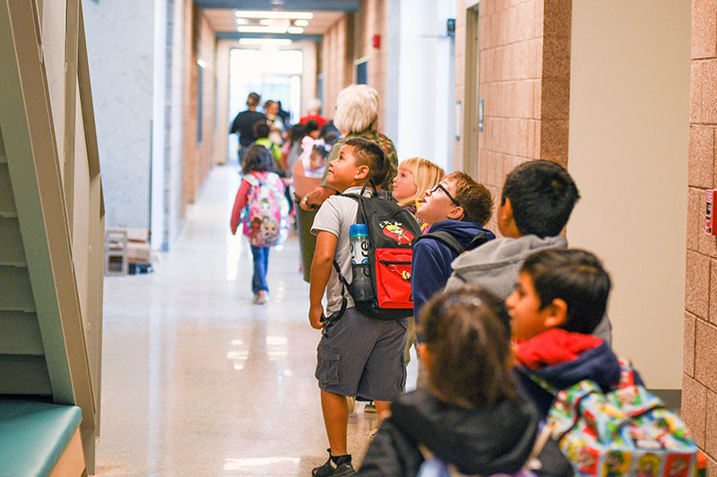 students looking up