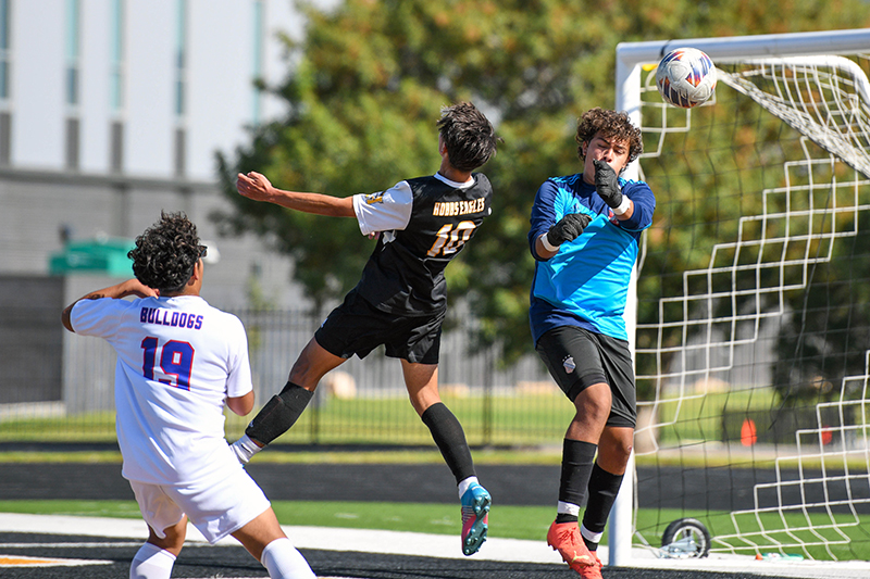 header soccer goal